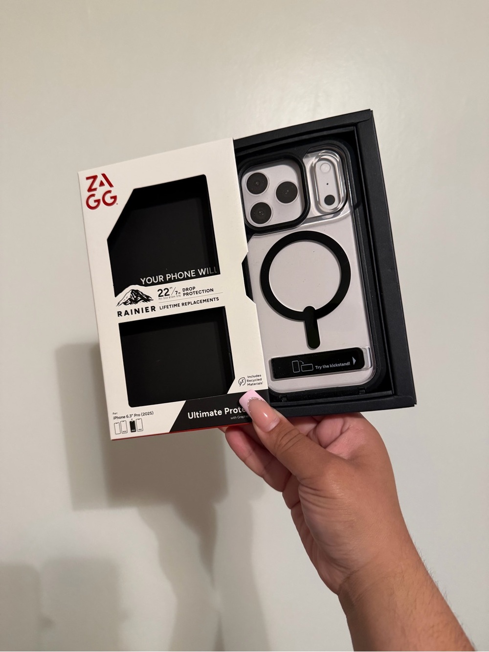 ZAGG Clear MagSafe-Compatible Phone Case with Black Ring - Clear/Black
